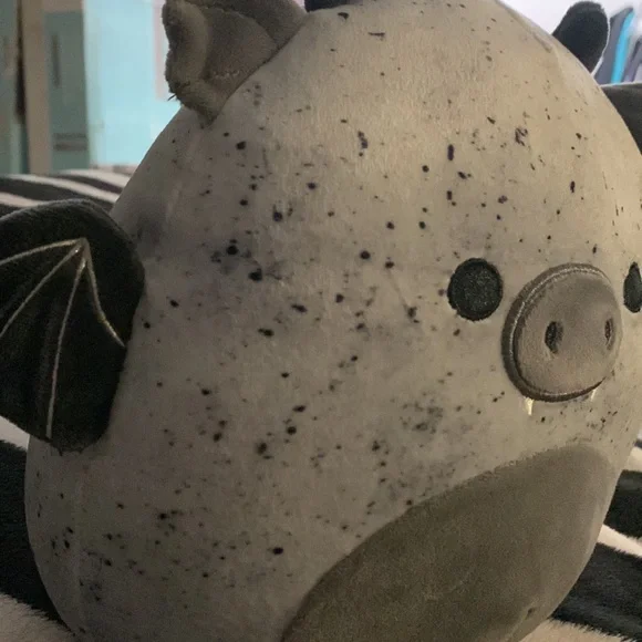 Gio SQUISHMALLOW 8โ - Picture 7 of 7